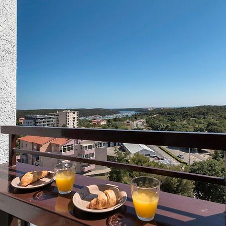 Apartman Vita Pula Exterior photo