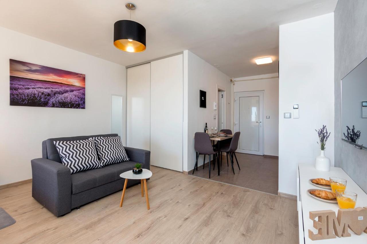 Apartman Vita Pula Exterior photo